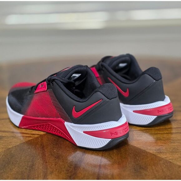 Nike Metcon 10 Bred Banned Gym Training Shoes Black Red HJ1875-001 Men's 7 New - Picture 6 of 16